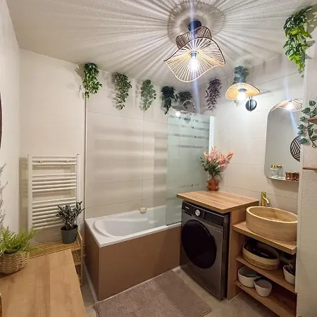 Cozy Cocoon With Breathtaking View And Covered Parking * レ・デュー・アルプ