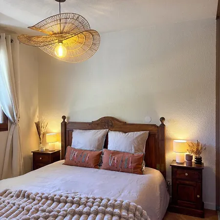 アパート Cozy Cocoon With Breathtaking View And Covered Parking